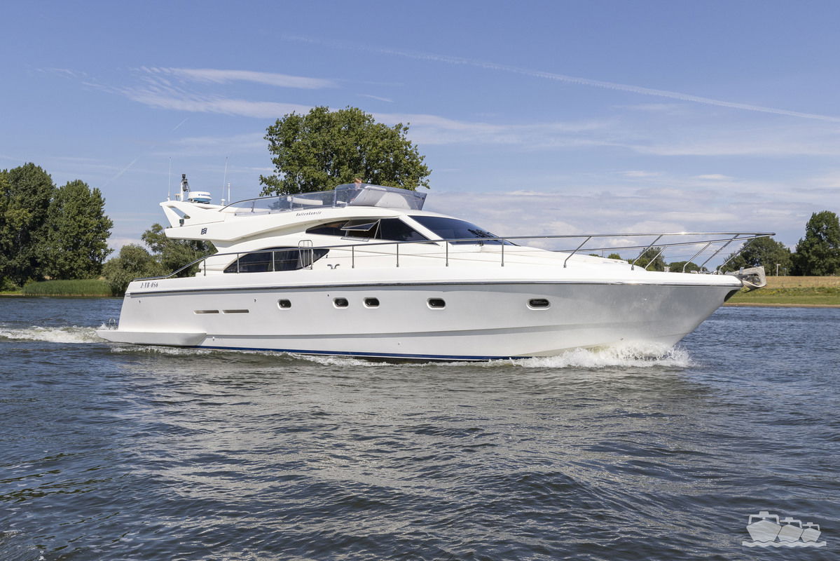 Ferretti 53 Fly