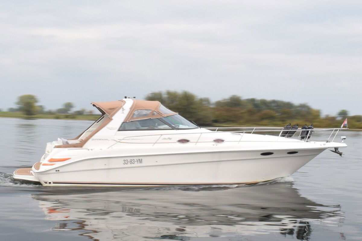 Searay 330 Sundancer