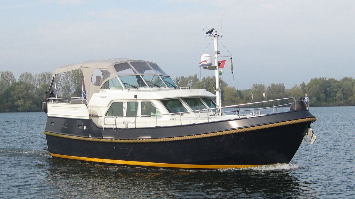 Linssen Grand Sturdy 430 AC Twin