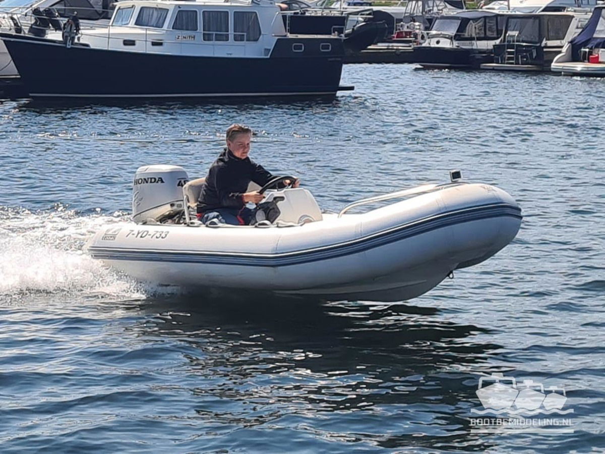 Zodiac 380 Yachtline Deluxe