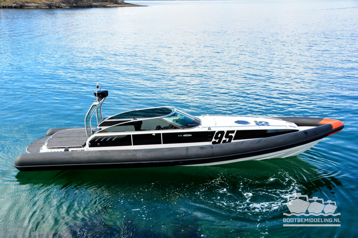 Arctic Blue 37 Cabin