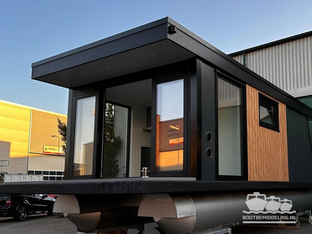 SL Houseboat Zonslag Inclusief Ligplaats te Kerkdriel