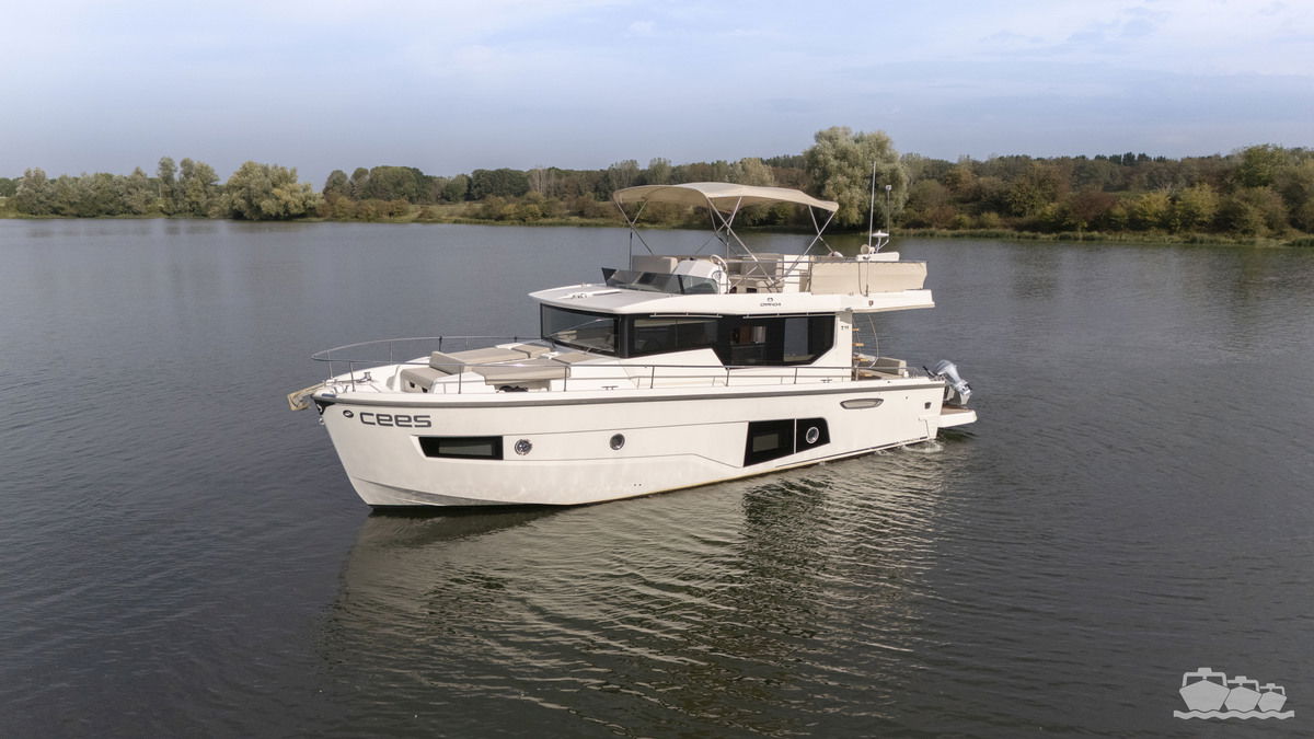 Cranchi Eco Trawler 43 Long Distance